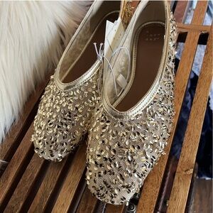 ✨ Gold Sequin Flats – NEW✨